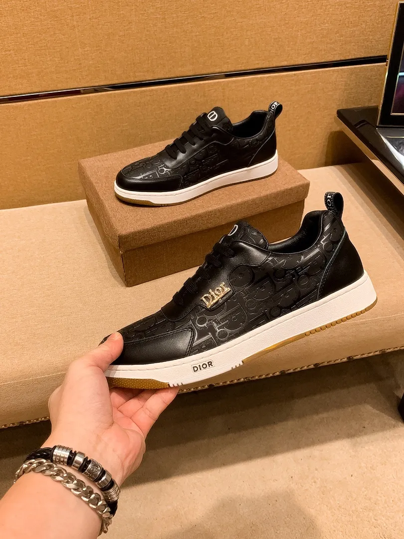 Men's shoes💰 420💰 [Dior] high-end men's shoes brand official website 1:1 latest masterpiece: the upper is made of Italian imported first-layer cowhide with a comfortable and breathable lining ➕original non-slip and wear-resistant outsole🔥, making walking more convenient and comfortable! An exclusive new model, a stunning work, a beautiful 1:1 replica [color] compared to the official quality! Create a fashionable personality to set off your uniqueness! A must-have for trendy men! Classic 🔥Size: 38-44 Color: 🔥 2⃣️colors available🔥.